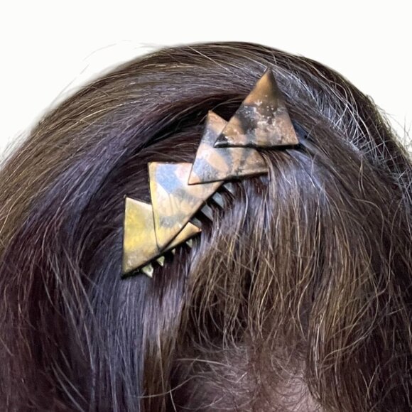 Lot of 12 Vintage Hair Combs 70s 80s Bold Plastic Japanese Rainbow Beaded Tulip - Picture 9 of 10